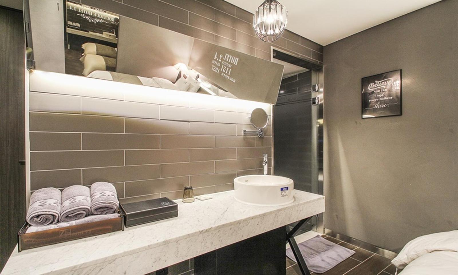 Jamsil 2.4 Hotel Szöul Kültér fotó